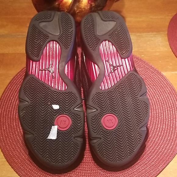 Jordan 14 Retro. Size 10 - Picture 10 of 11